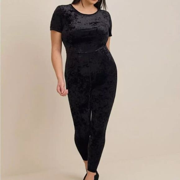 Torrid Edgy Grunge Crusted Velvet Short Sleeve Night Out Party Jumpsuit Size 2x - Picture 1 of 13